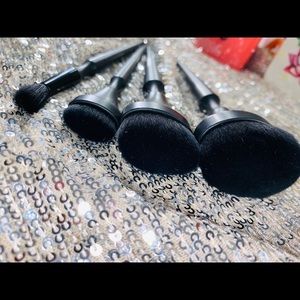 Makeup brushes